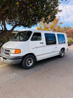 2000 dodge ram van