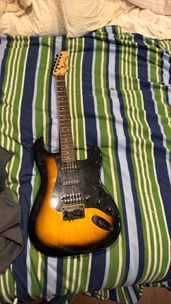 Squier Strat sunburst