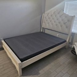 Queen Bed Frame And Boxspring