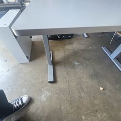 Electric Height Adjustable Standing Desk