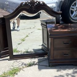 Used Dresser With Mirror