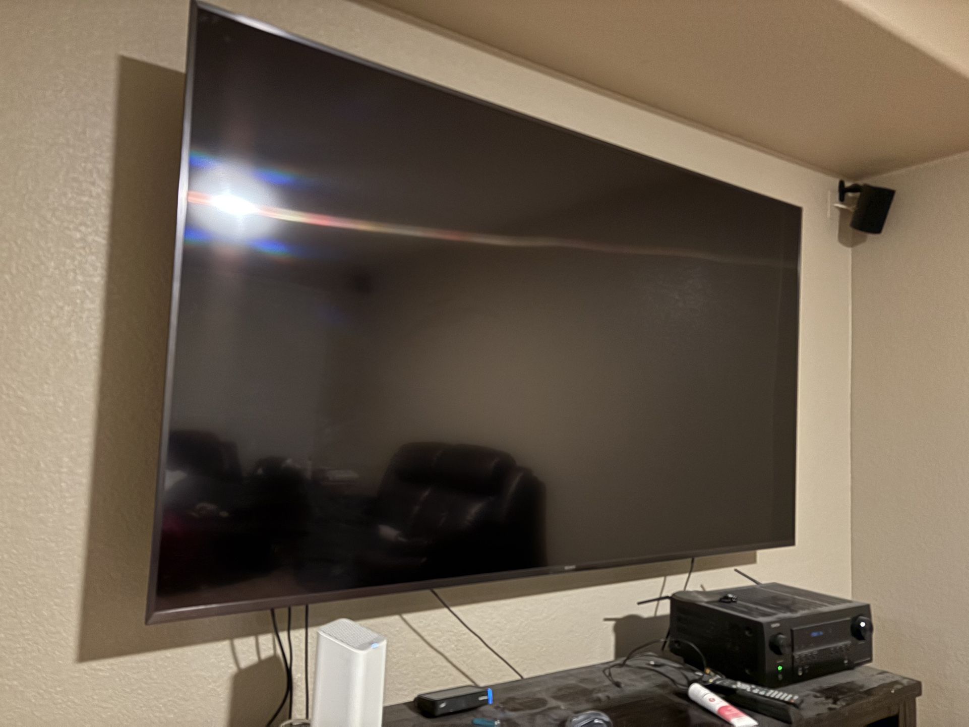 75x43 Inch Sony Tv