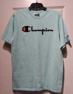 CHAMPION LARGE T-SHIRT ( LOT'S T-SHIRT PRICES LISTED $3 PLEASE CHECK OUT MY LISTING!! )