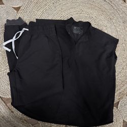 Figs Scrubs Set Top: XS Bottom: Small Jogger