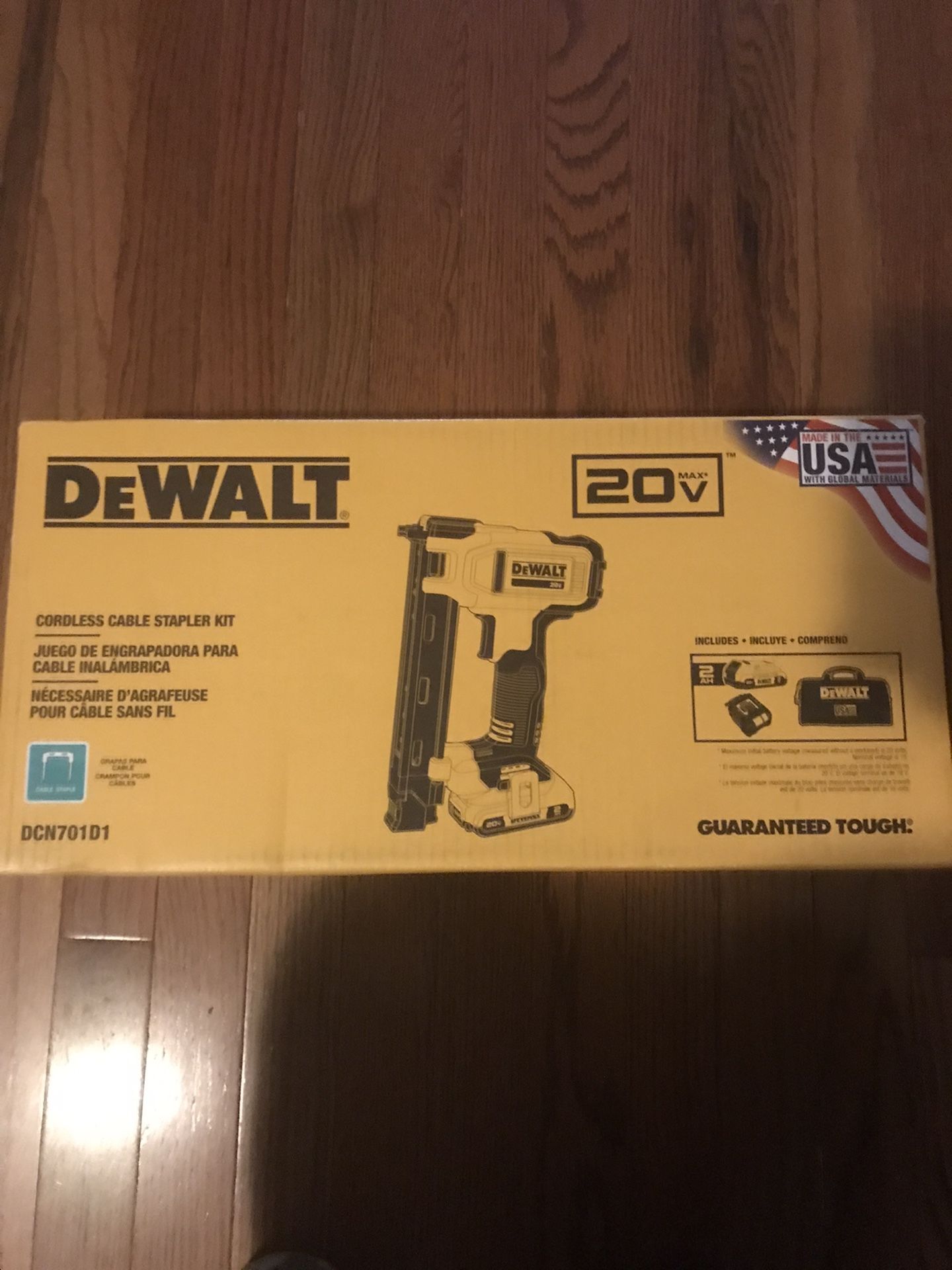 DeWalt 20v Cable Stapler Kit 2 Battery And Charger &Tool Bag Included $200 Firm Cash Olny