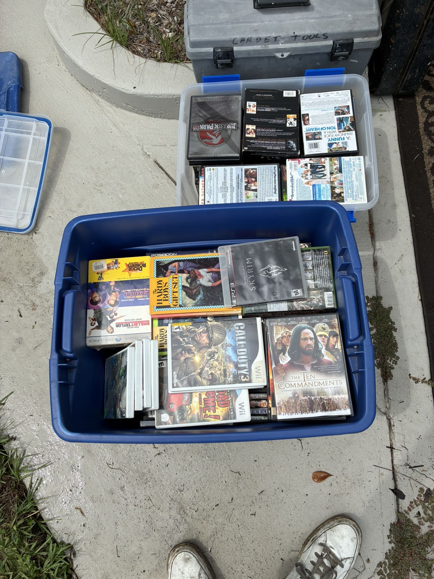 300 DVD BOX sets & Wii Hames