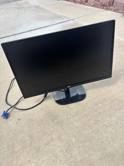 LG Flat Screen Computer Monitor with VGA Cable