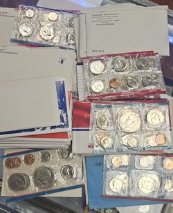 Selling 1970s + Mint Sets Double Face value