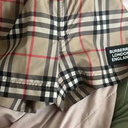 Kids Burberry 4/5T 