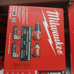 Milwaukee New Kit Drill.and I.pact 18M Brushless ,batteries And Charger 