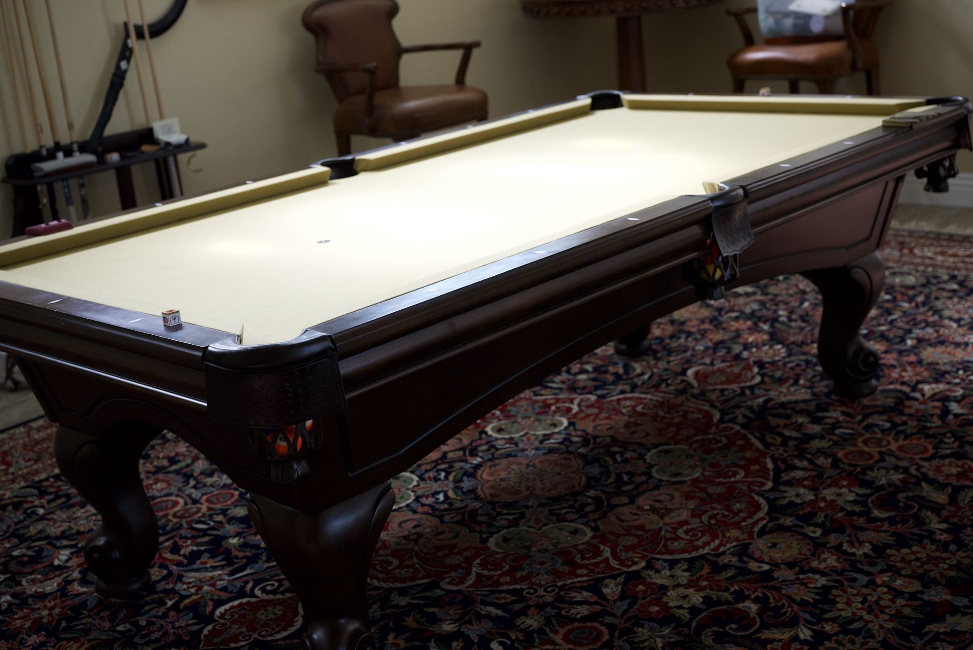 🎱 Elegant Slate Pool Table – Solid Wood, Excellent Condition