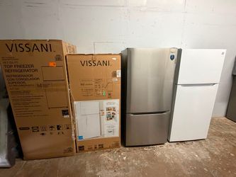 Brand new !! Top Freezer refrigerator