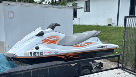 Jet ski