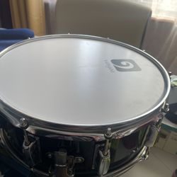 Black Snare Drum.  14” Excellent Condition  Vangoa Brand 