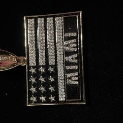 Iced Out Gold Miami Pendant (Lab Simulated Diamonds)