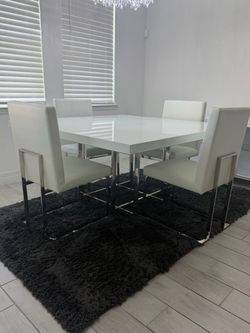 Modern White Dining Table with 4 Chairs