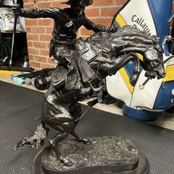 Bronco Buster Statue By Frederic Remington 