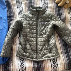 Patagonia Puffy - Deep Olive Green - Size M