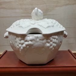 Large White Milk Glass Soup Tureen With Lid 