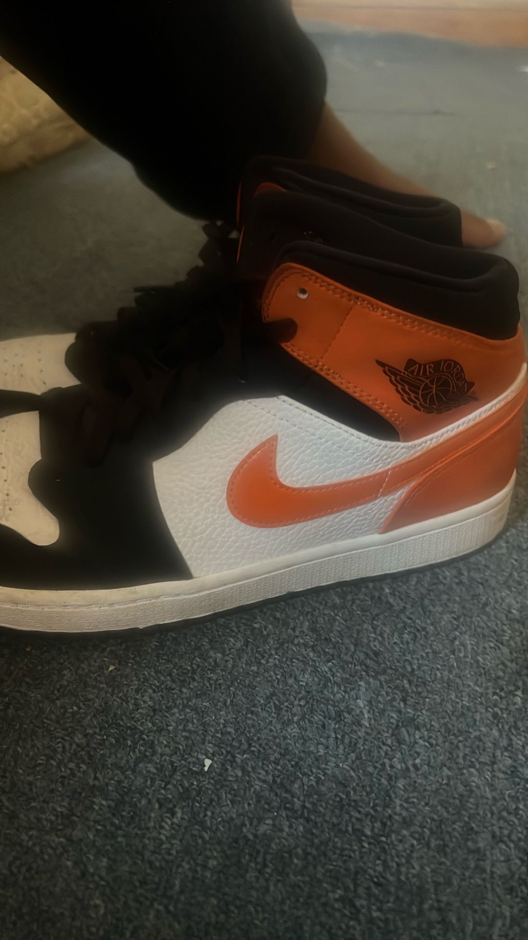 Nike Air Jordan 1 Mid