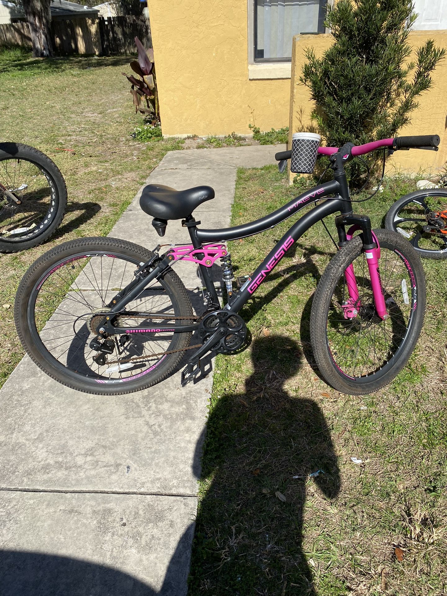 35 mph electric bicycle 2000W Ebike for Adults, 80 Mile 35MPH Mountain Bike, 48V 840WH Aluminum Electric Bicycle, 21-Speed Gears E Bike, Dual Disc Brakes with Brake Taillight, 27.5