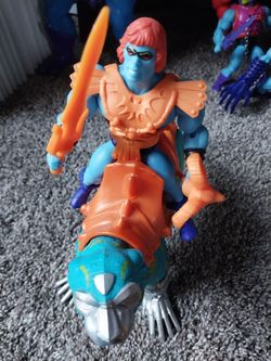 Power Con Exclusive Leo Fake and Duplicat MOTU origins