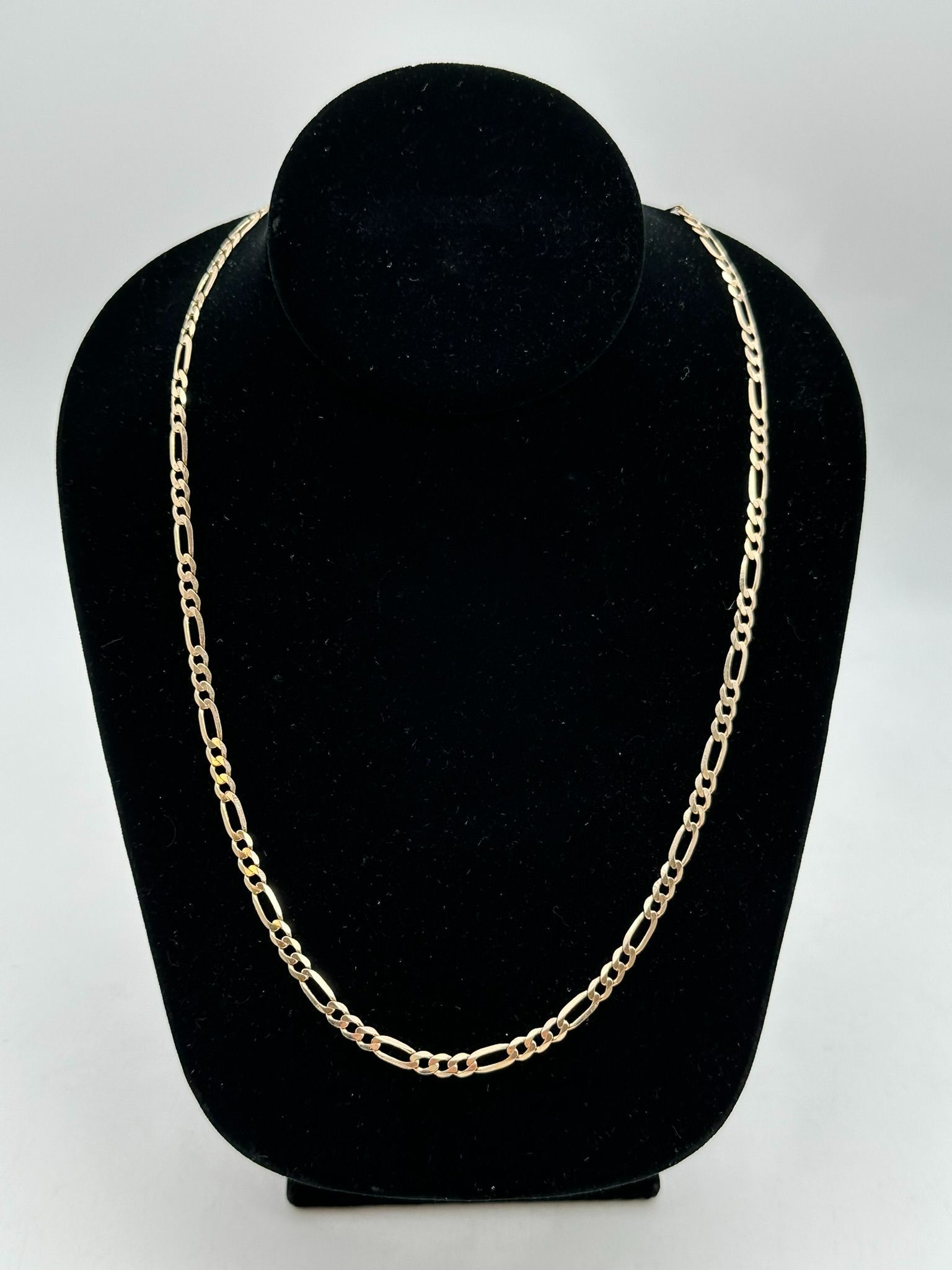 22" 4.5mm Gold Figaro chain #30121