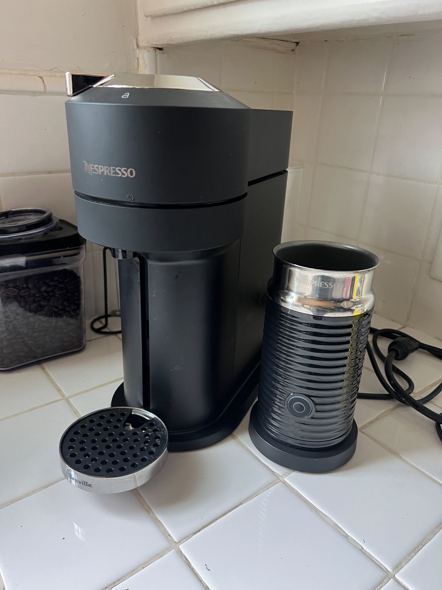 Nespresso Vertuo Bundle with Frother