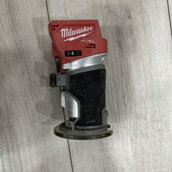 Milwaukee Router 
