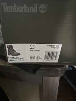 New Timberland Boots 9.5