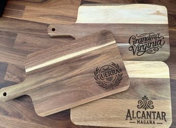 Personalized Engraved Cutting Board | Custom Family Name Gift