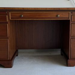 Winners Only Canyon Ridge Flat Top Desk