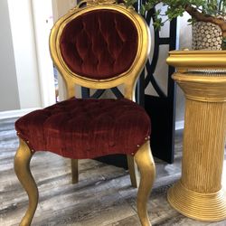 Very  Gorgeous  Antique Chair