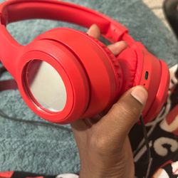 Red Light Up Head Phones🔥