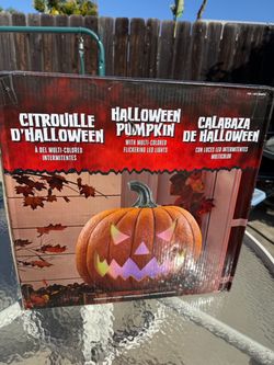 Costco Halloween pumpkin with sound and flickering LED light and flirting Costco Halloween pumpkin with sound and flickering and flirting