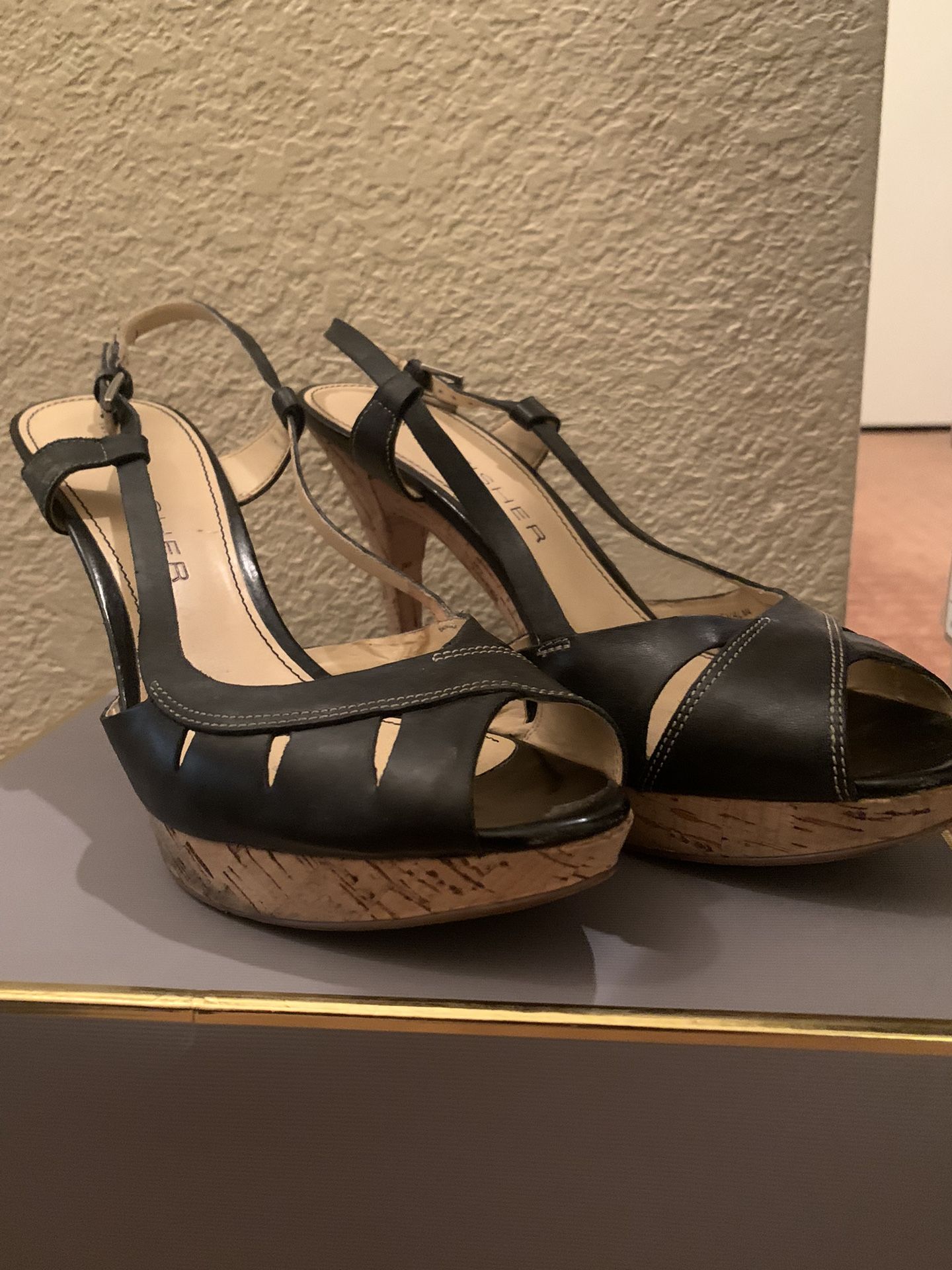 Marc Fisher Heels - Sz 9.5