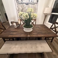 Extendable Dining Table and Bench/Chairs