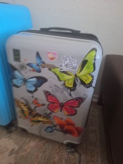 Great looking suite cases/ luggage