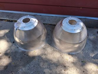 2 commercial type light lenses