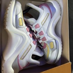 Woman’s Louis Vuitton Shoes! 