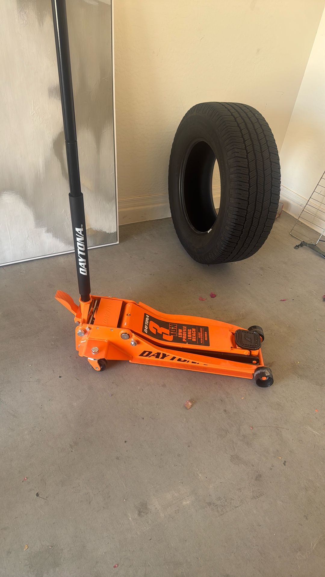 Daytona 3 Ton Low Profile Reach Jack