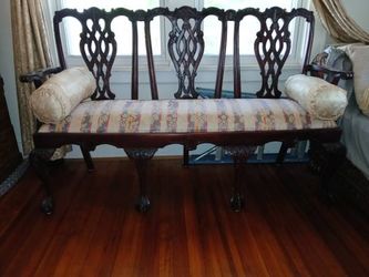 Louis the 15th Antique Couch - $400