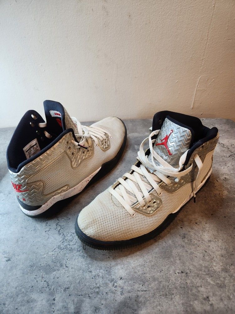 Jordan Spike 40 Size 12