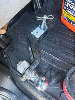 Tow hitch 4 “ drop