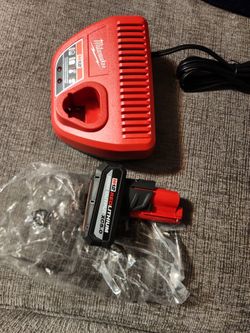 M12 12-Volt Lithium-Ion XC High Output 5.0 Ah Battery Pack with Charger Starter Kit