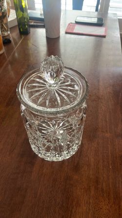 Crystal jar with lid