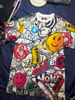 Academiks  Graffiti Tee Size Medium
