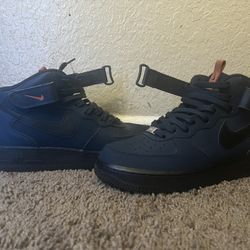 Airforce 1 Size 8 Navy