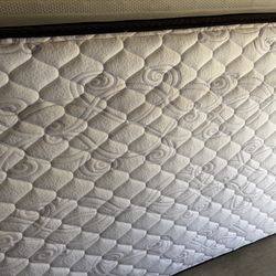 Full Mattress And box Spring 
