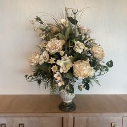 Elegant Artificial Flower Arrangement. Large Size . Excellent Condition 